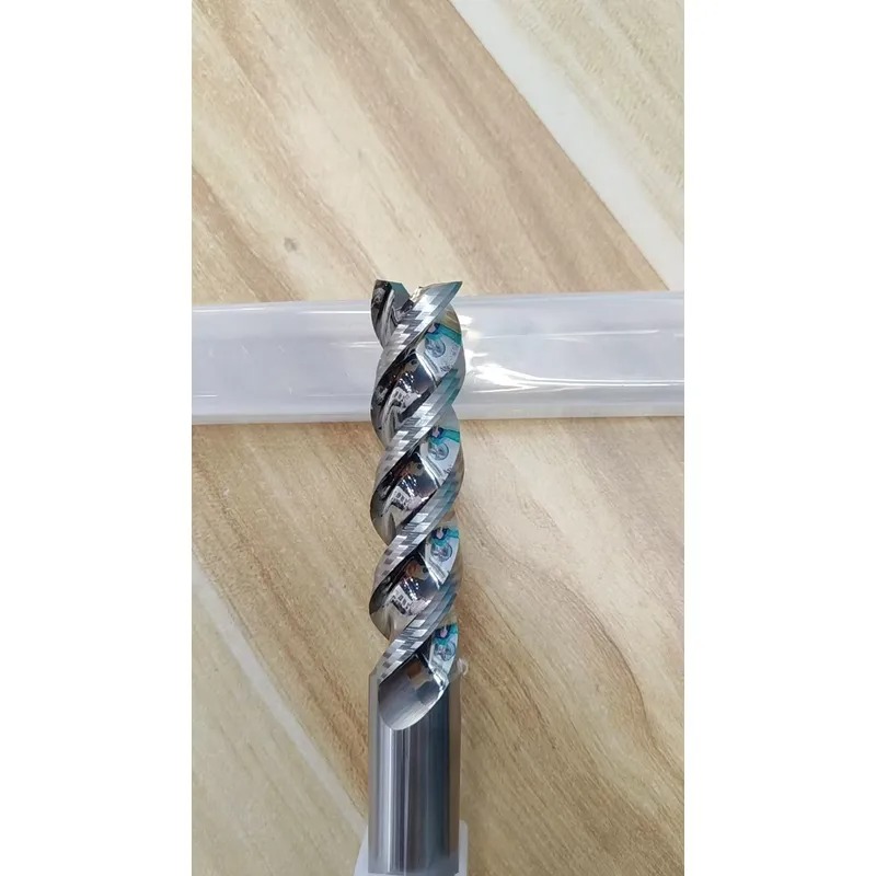 3 Flute High Helix Angle End M - End Mill recension och pris